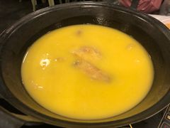 -鲜入围煮花胶鸡海鲜火锅