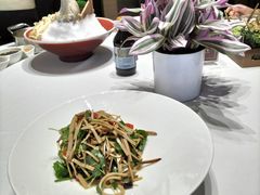 -红鼎豆捞·非遗鲍皇汤火锅(宝丰路店)