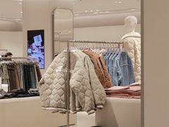 -URBAN REVIVO(欢乐海岸购物中心店)