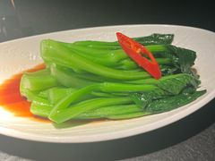 -蝴蝶里·粤菜·点心(滨江龙湖店)