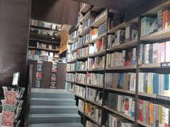-钟书阁(群光广场店)