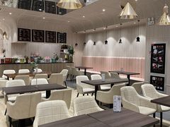 -钟书阁(群光广场店)