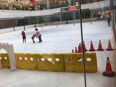 -陈露国际冰上中心(天津嘉里汇店)