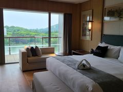 -上海佘山世茂艾美酒店