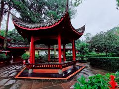-峨眉山报国寺