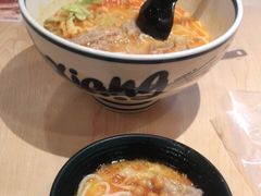 -阿香米线(凯德广场.1818店)