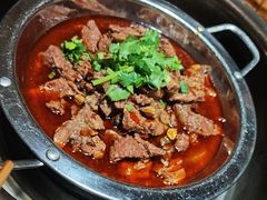 -大众跷脚牛肉馆·非遗传承单位(峨眉山店)