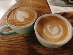 拿铁-VESH COFFEE(定西路店)