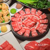 请问，星空🌃帐篷⛺️里吃一顿涮肉是什么感Jio ⁉️