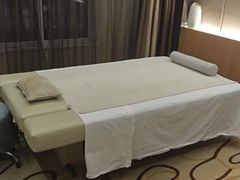 -裕龙汤泉