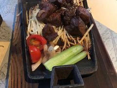 -穹六人间 people 6(岳阳路店)