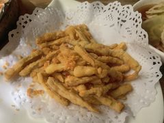 咸蛋黄焗杏鲍菇-锦上中式酒馆(南内环店)