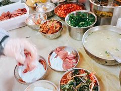 夹张飞牛肉凉粉-刘氏方酥锅盔(古城总店)