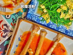 -壹阁胡羊焖饼(特色小吃街店)