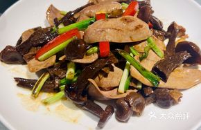 Stir-fried Pig Kidney with Mushrooms