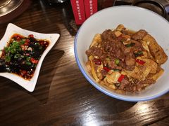 -廖师傅大蒜炒腊肉(袁家岭店)