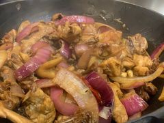 -胡须佬鸡煲四季火锅店(石厦西村直营店)