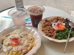 -CowCow其其·牛杂咖啡公司(六运店)