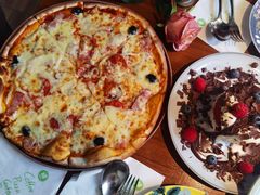 -JINNS锦时 steak&pizza(浸信会礼拜堂旧址店)