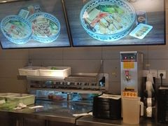 -蒙自源米线大王(东站店)