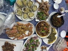-鑫悦楼煎蟹·16年海鲜大排档