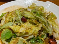 油渣炒莲白-永乐饭店