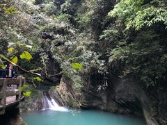 -龙水峡地缝景区