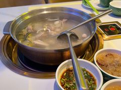 -润园四季椰子鸡火锅(卓越INTOWN店)