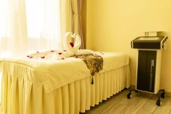 -涌泉妈咪树通乳·产后恢复