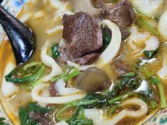 -金杨拉面王小吃面馆·牛三宝面·红烧牛肉粉