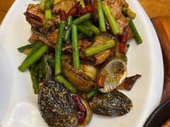 -老东镇啤酒屋海鲜加工·蒸汽海鲜·海鲜烧烤(台东店)