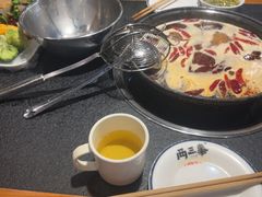 -两三事小郡肝串串香火锅(桂庙店)
