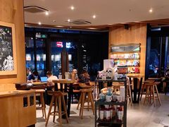 -星巴克臻选(莘庄仲盛店)