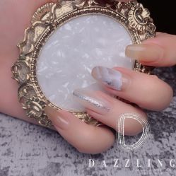 -DAZZLING BEAUTY美甲•美睫专门店