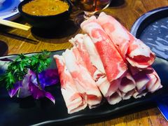 -三人行骨头王火锅(长寿店)