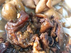 牛腩拼猪肠粉-海幢瑞芳饮食店