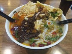 -螺小胖柳州螺蛳粉(钟楼总店)