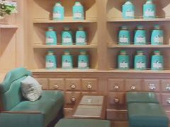 -The Diamond Jubilee Tea Salon at Fortnum & Mason