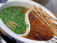 鸳鸯水煮牛肉-成都吃客(九眼桥店)