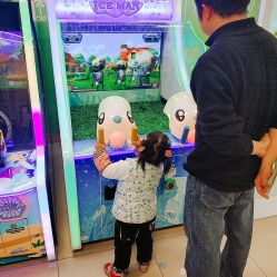 -莫莉幻想儿童乐园(武汉保利广场店)