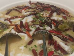 -江渔儿酸菜鱼(映月湖环宇城店)