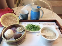 -莉泽月子中心(凯旋江景店)