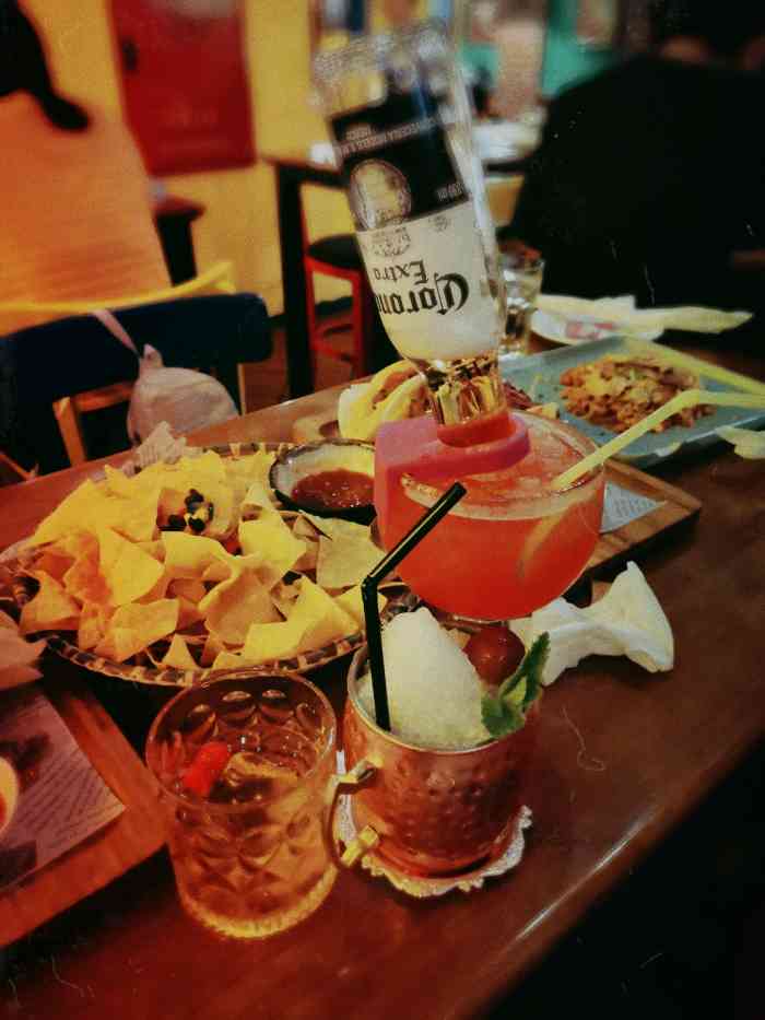 么哈(科华北路店)-"mojar 这个名字是西班牙语的"湿"的.