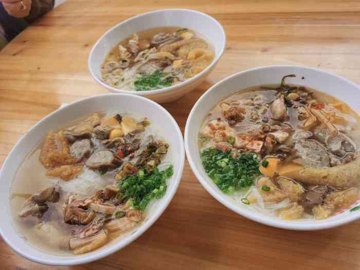 鸡皮果米粉(悦宾店)-"我的口味不太重,一直很爱鸡粉94这家店.