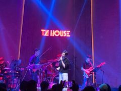 -TZ House音乐现场(来福士中心店)