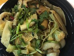 -空投来辣·麻辣香锅·冒菜(华新美食荟店)