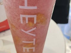 -喜茶(迪士尼小镇·平行宇宙店)