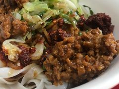 肉酱干拌河粉-北京大学-学五食堂