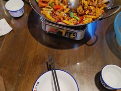 -富正毅三下锅·湘西韵味(天门山索道店)