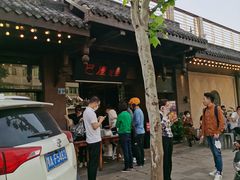 -巴厘龙虾·榜首油焖大虾(音乐学院·沿江酒馆店)